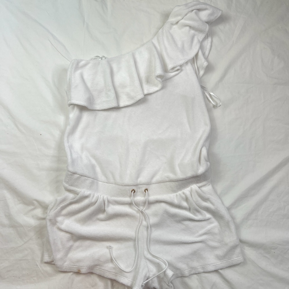 Juicy Couture White One Shoulder Ruffle Top Terry Cloth Romper L A040922